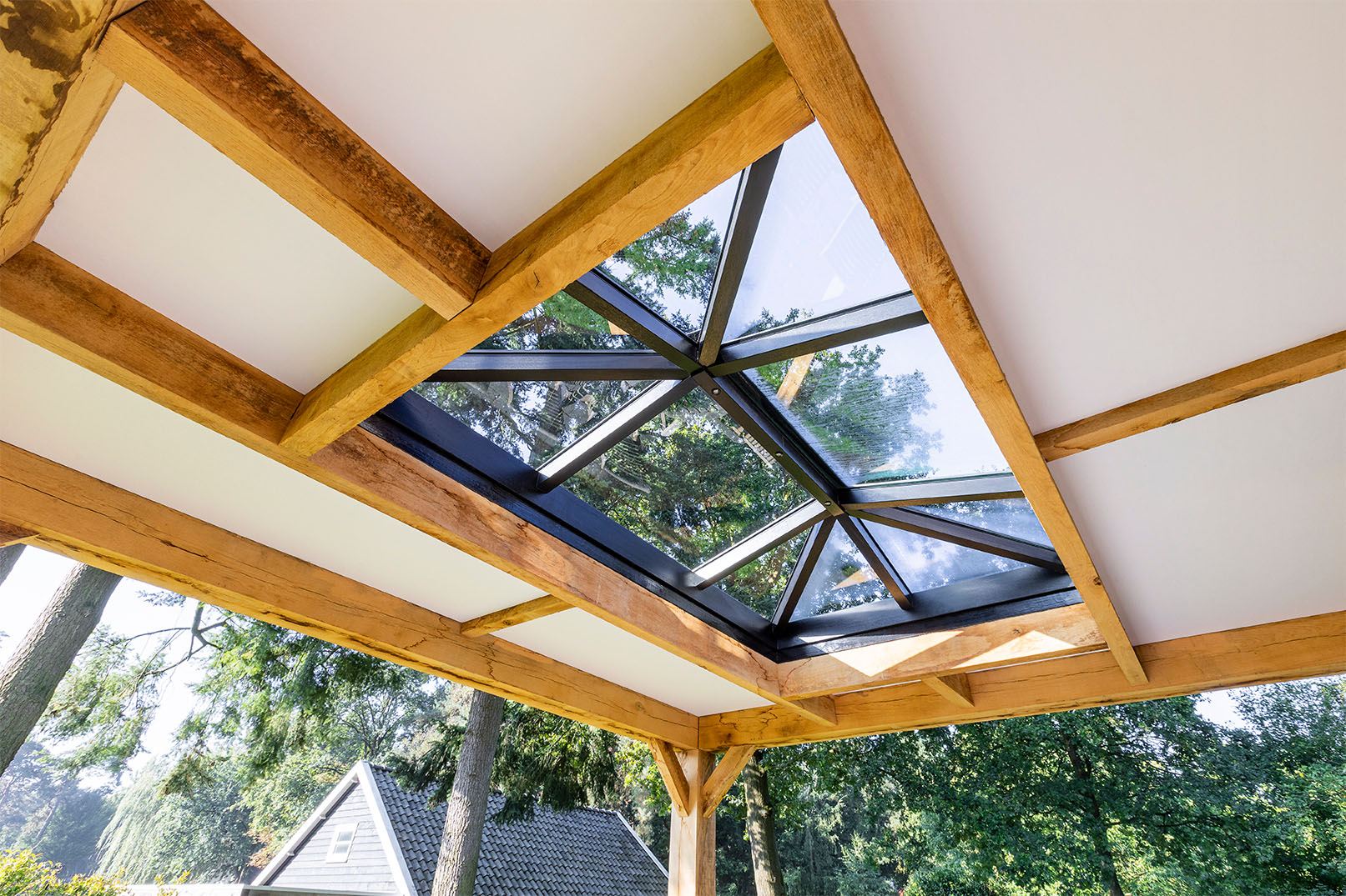 Skylar lichstraat beglazing
