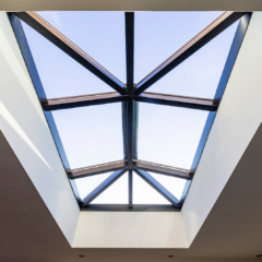 Wat kost een lichtstraat? 8 Skylar Lichtstraat